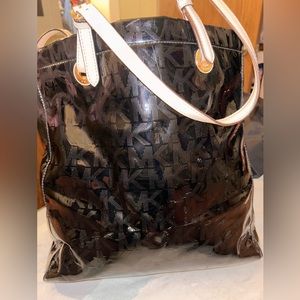 Black and beautiful 🖤